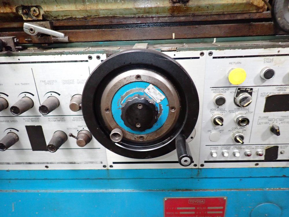 Toyoda 22 1/2" Cylindrical Grinder - Gop 32 X 50