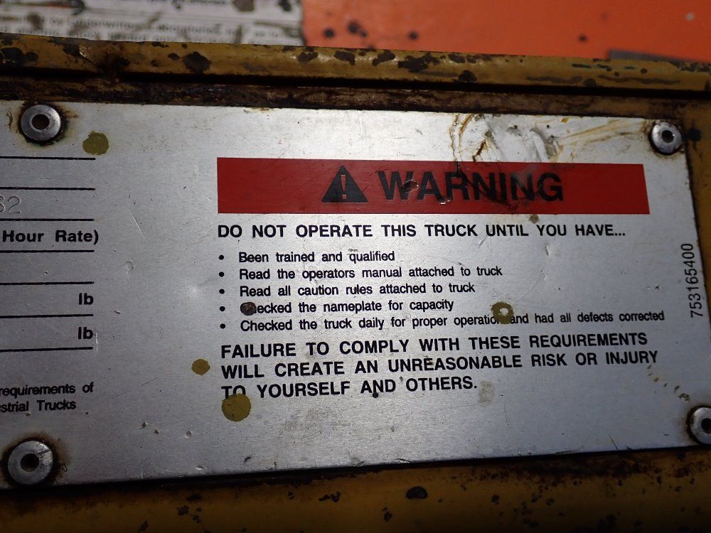 Yale 6000 Lbs Electric Pallet Jack - Mpe060scn12t2748