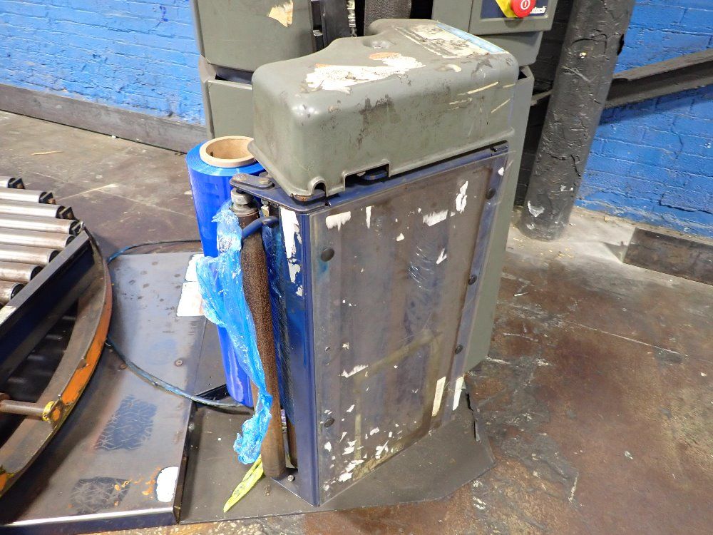 Lantech 66" X 81" Stretch Wrapper - Q300