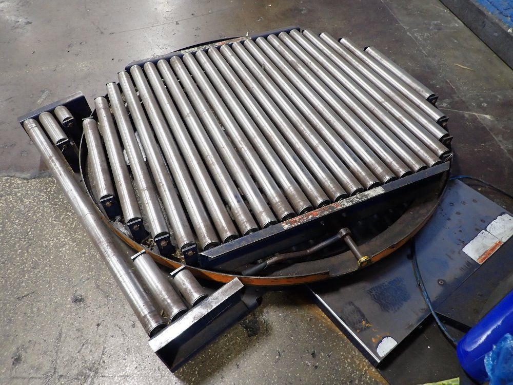 Lantech 66" X 81" Stretch Wrapper - Q300