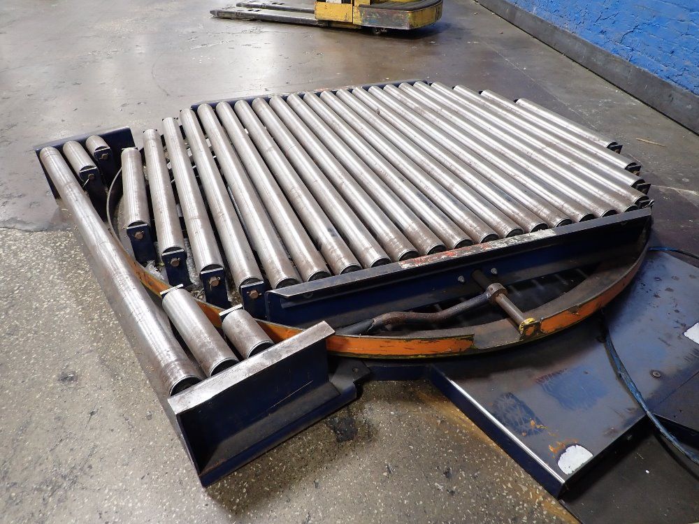 Lantech 66" X 81" Stretch Wrapper - Q300