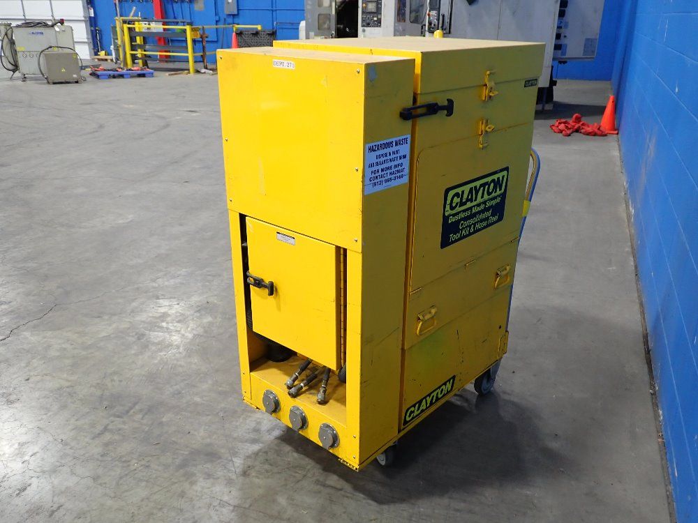 Clayton Vacuum Sanding System - Dustmaster