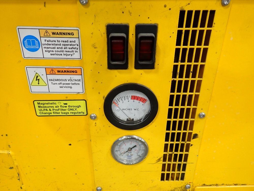 Clayton Vacuum Sanding System - Dustmaster