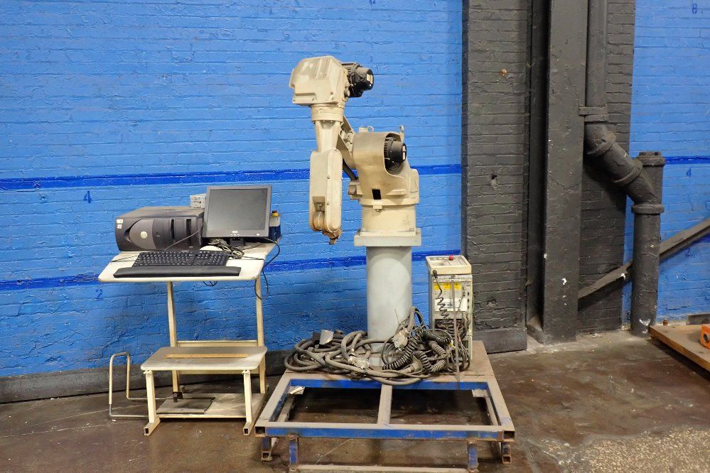 Adept Technologies Robot - Adept Six 60