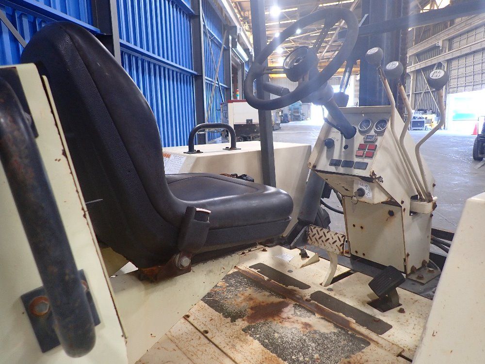 Ingersoll-rand 8000lbs Diesel Forklift - Rt-708h