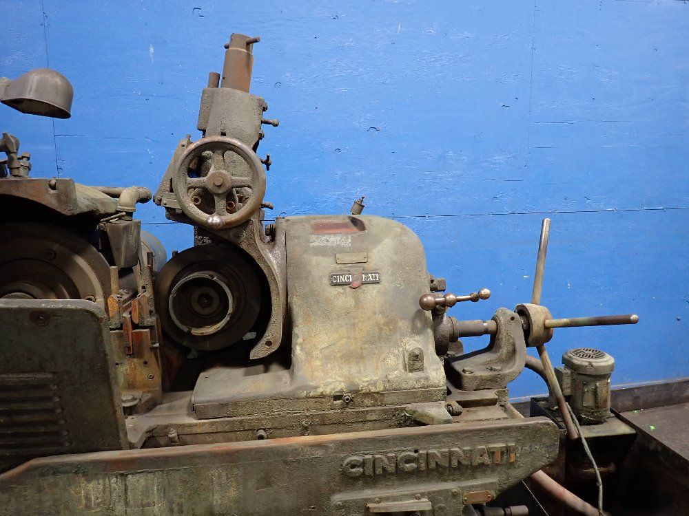 Cincinnati Centerless Grinder