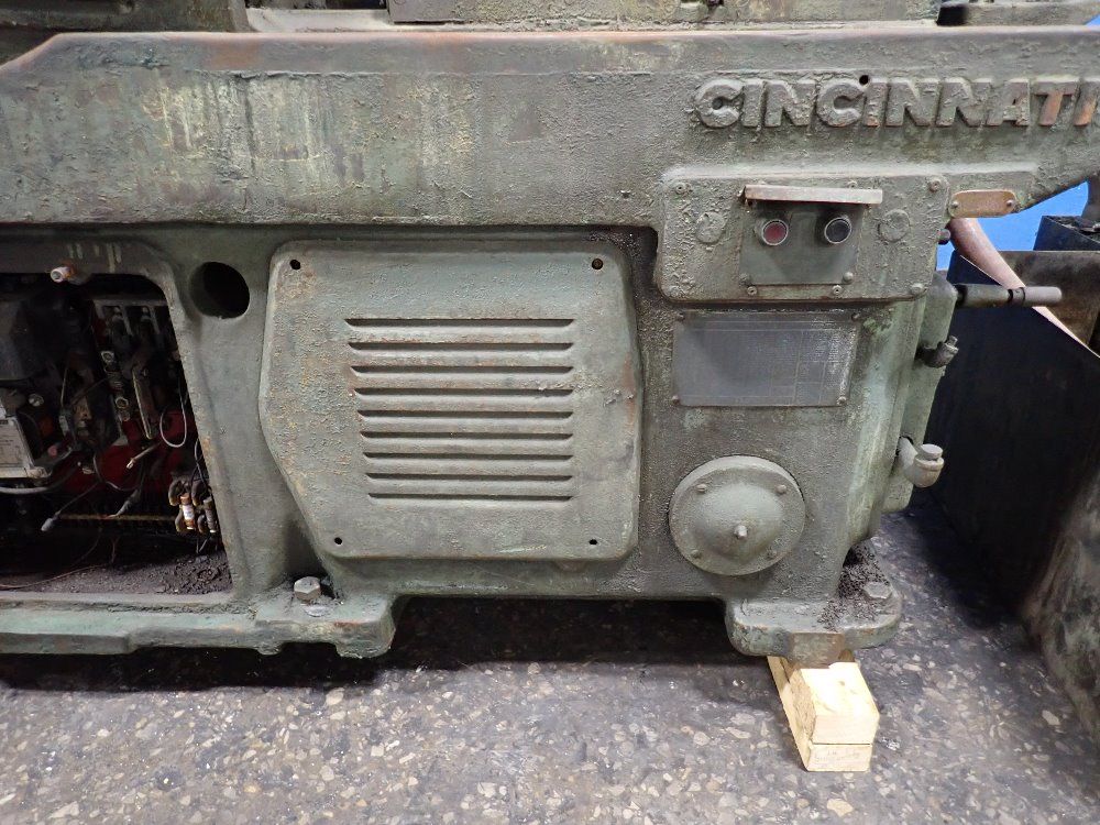 Cincinnati Centerless Grinder