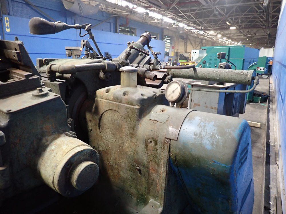 Cincinnati Centerless Grinder