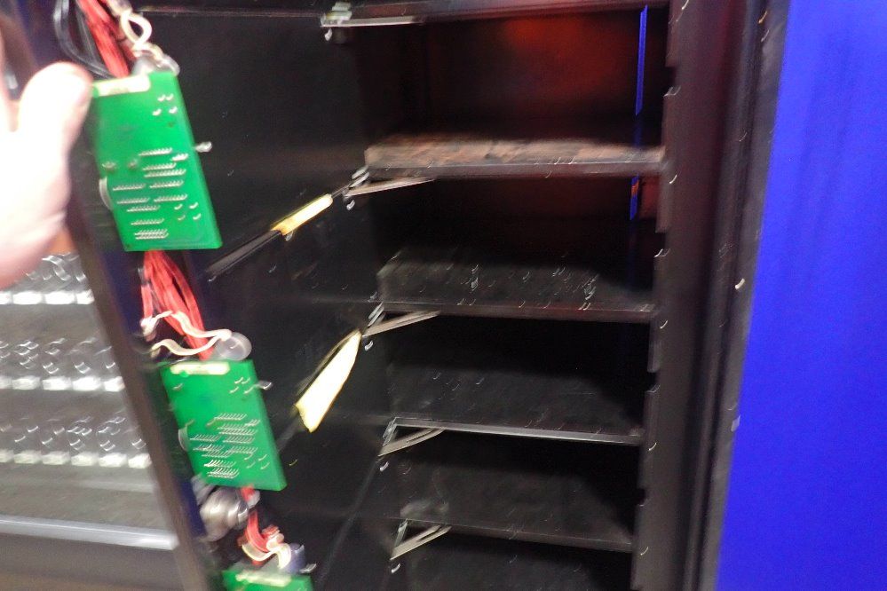 Crib Master 60 Sections Vending Machine