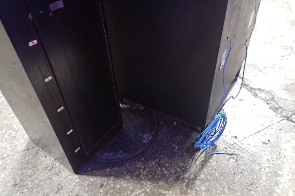 Crib Master 60 Sections Vending Machine