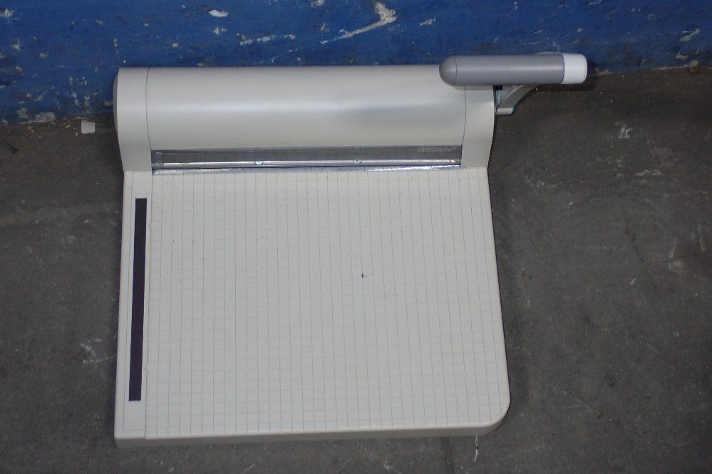 Accusafe Paper Cutter