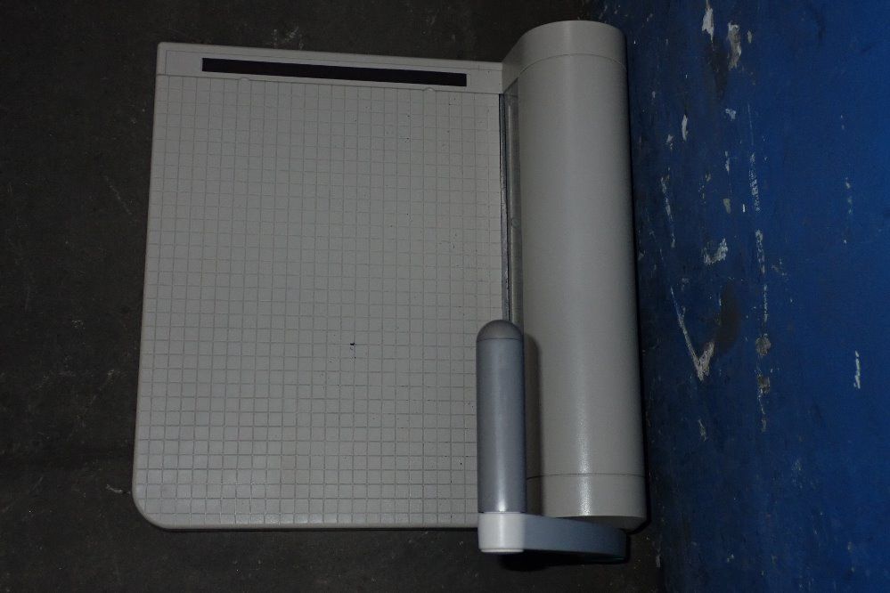 Accusafe Paper Cutter