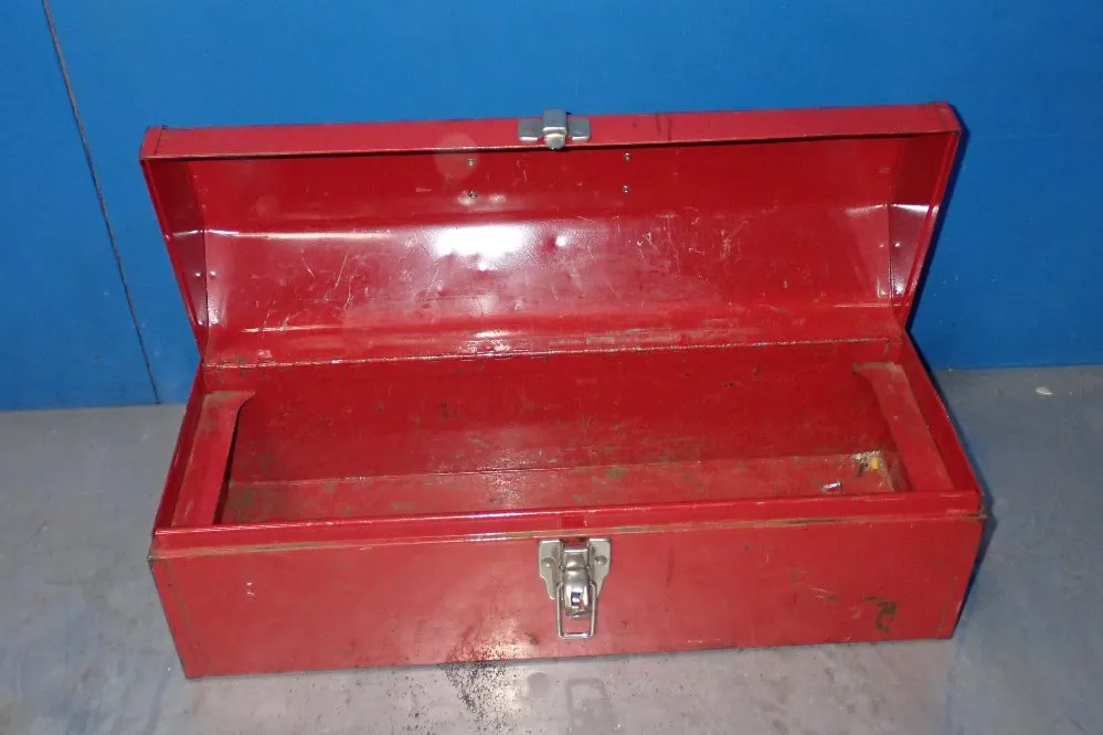 Dayton Tool Box - 2w019b