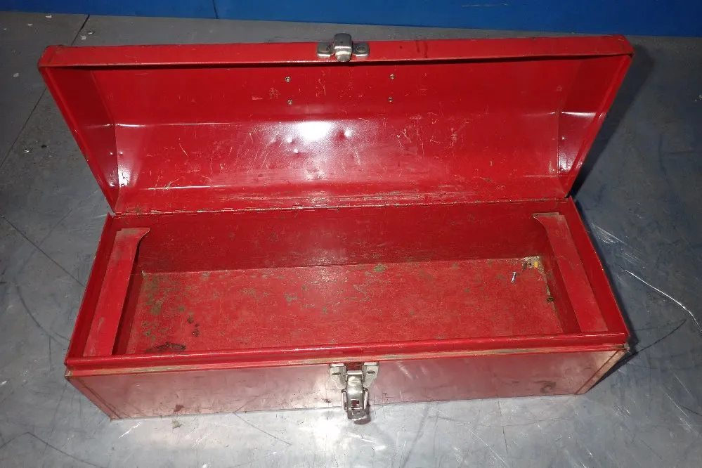Dayton Tool Box - 2w019b