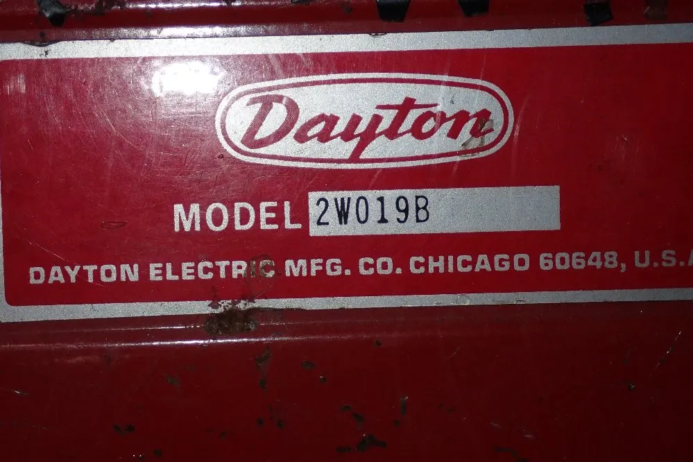 Dayton Tool Box - 2w019b
