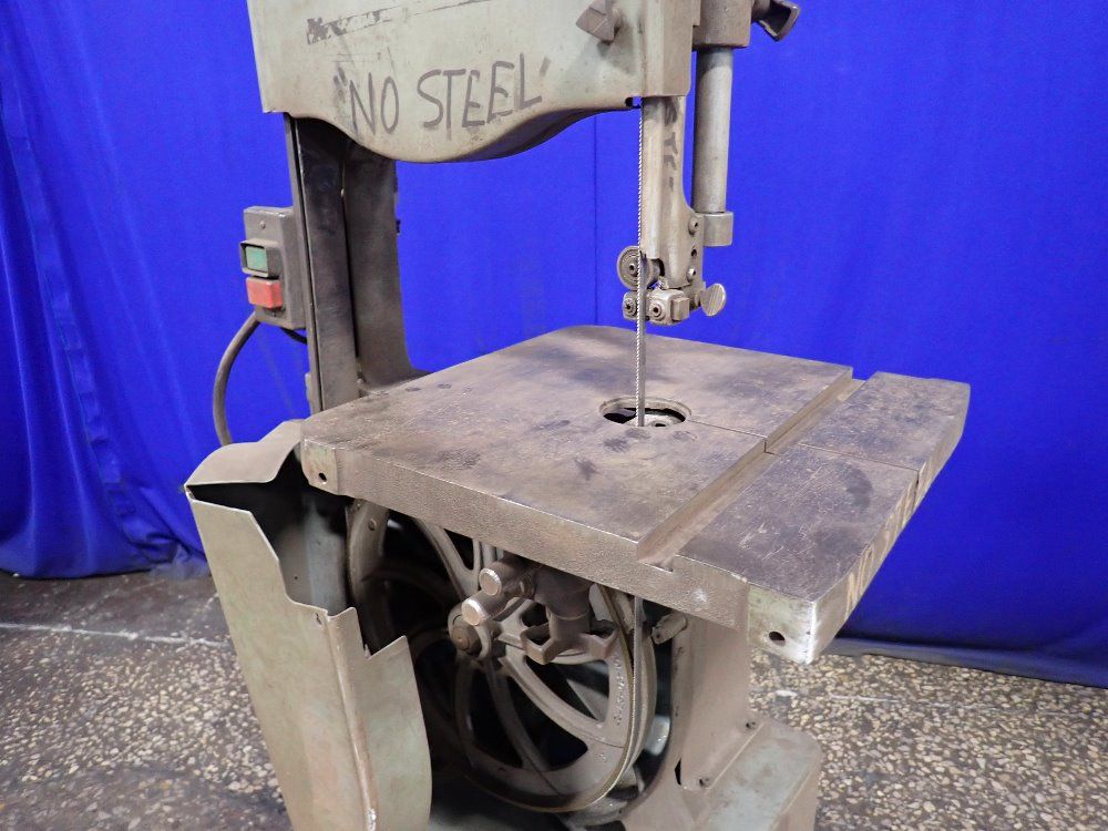 Delta 13 3/4" Vertical Band Saw - 28-203f