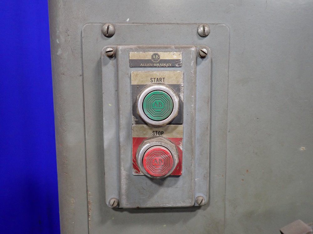 Grob 18" Vertical Band Saw - 4v-18