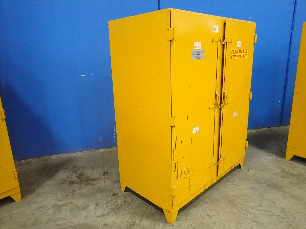 Creative Metal Products 52"lx25"wx62"h (interior) Flammable Cabinet