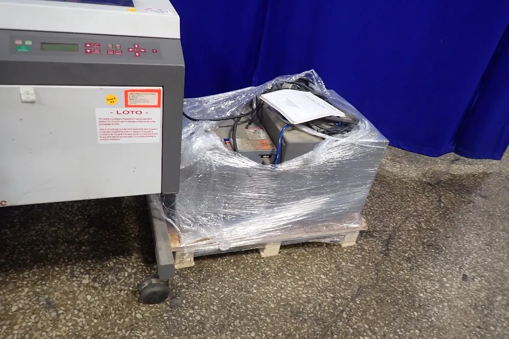 Universal Laser Systems 32" X 18" Laser Engraver - V-400