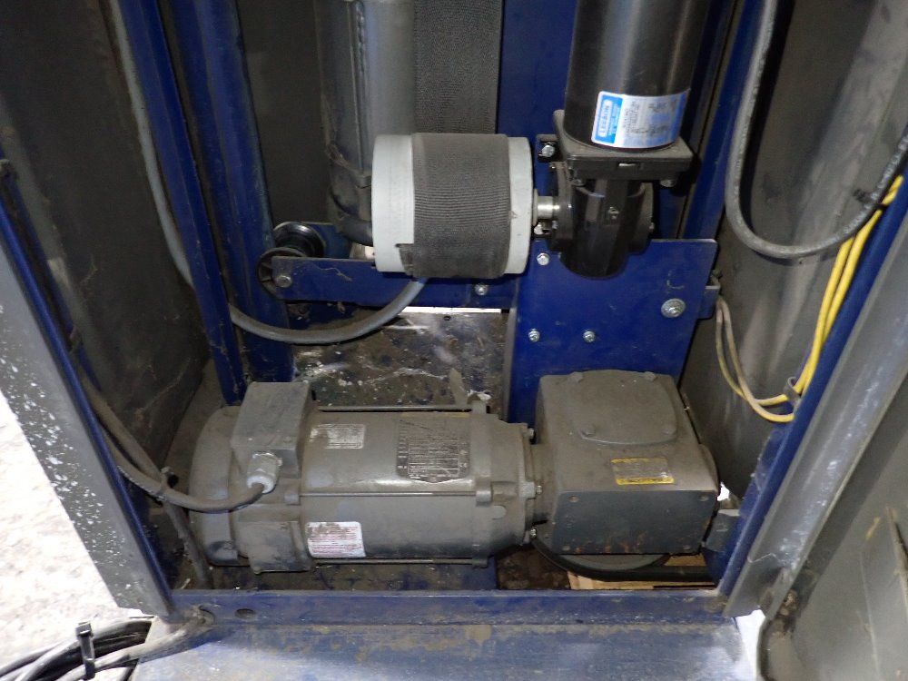 Lantech 65" Stretch Wrapper - Q300