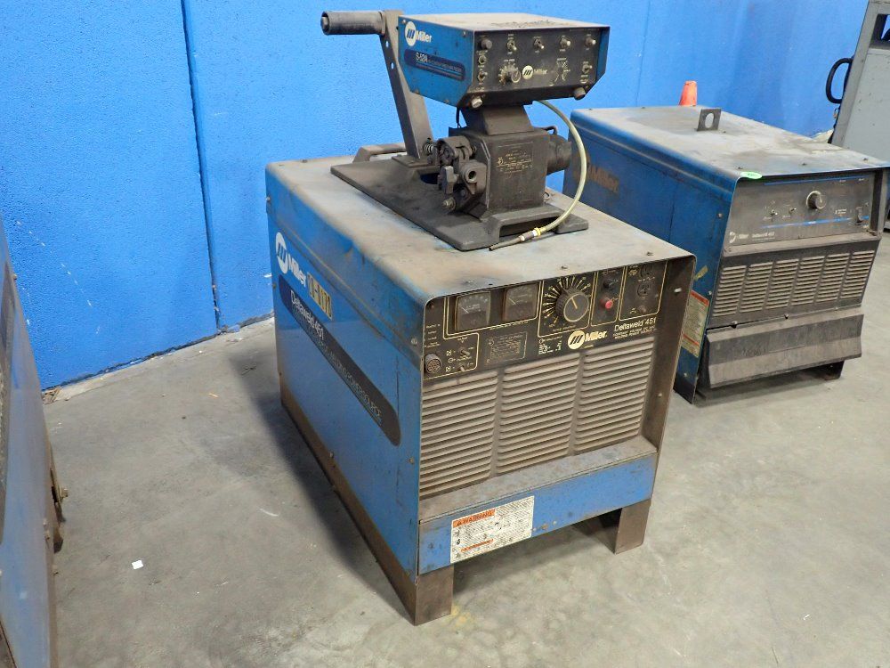 Miller Welding Power Source W Feeder - Deltaweld 451