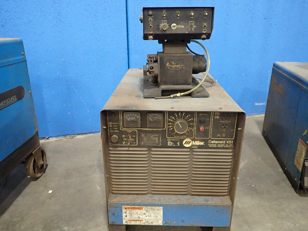 Miller Welding Power Source W Feeder - Deltaweld 451