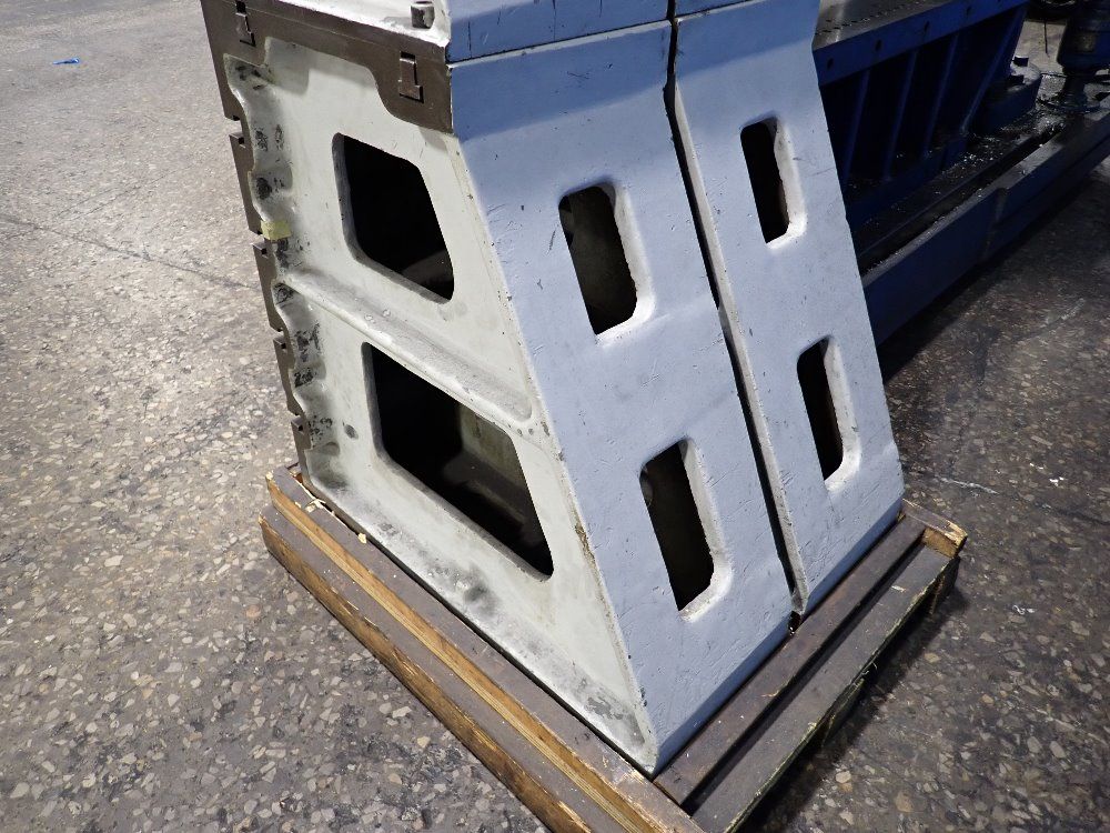 Carlton 15" X 4" Radial Arm Drill