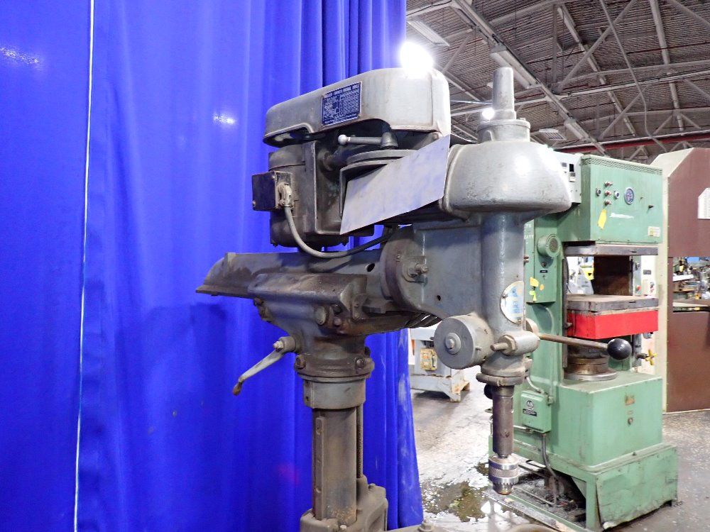 Walker Turner 30" Radial Arm Drill - 1711-3
