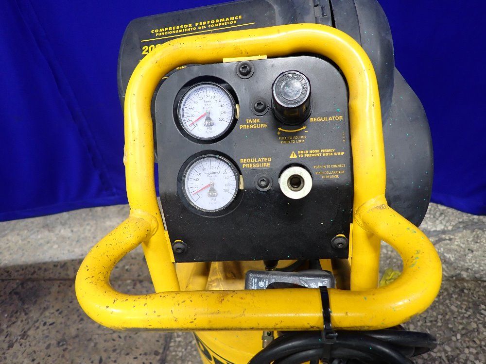 Dewalt 1.8 Hp Air Compressor - D55168