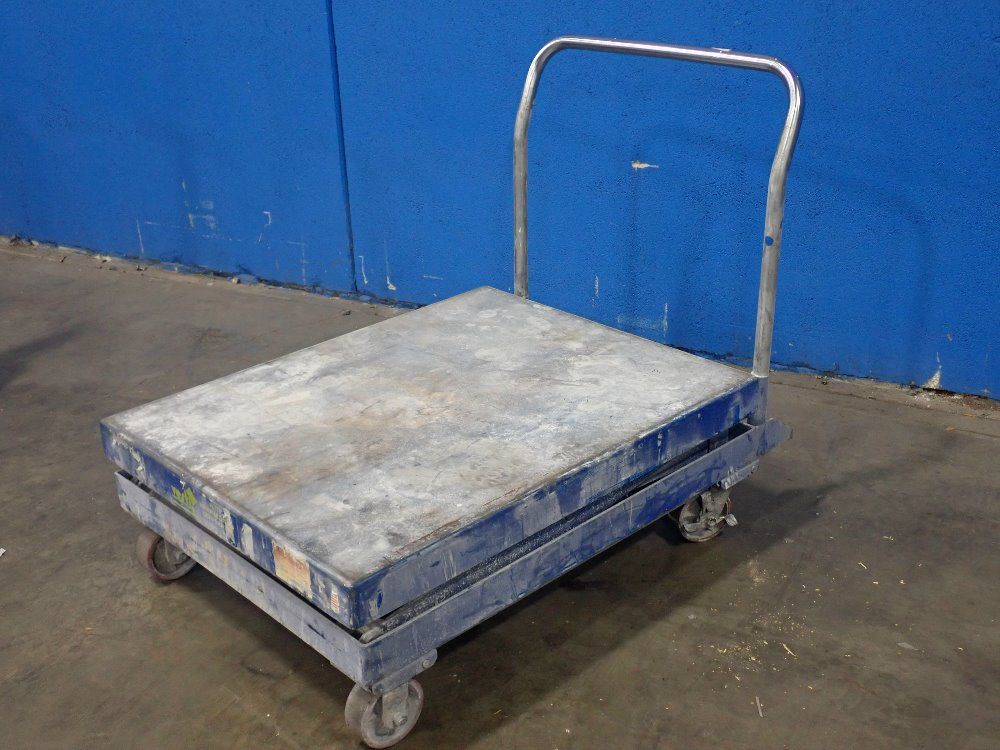 Vestil Mfg. Corp. 2000 Lbs. Hydraulic Lift Cart - Cart-200-wd