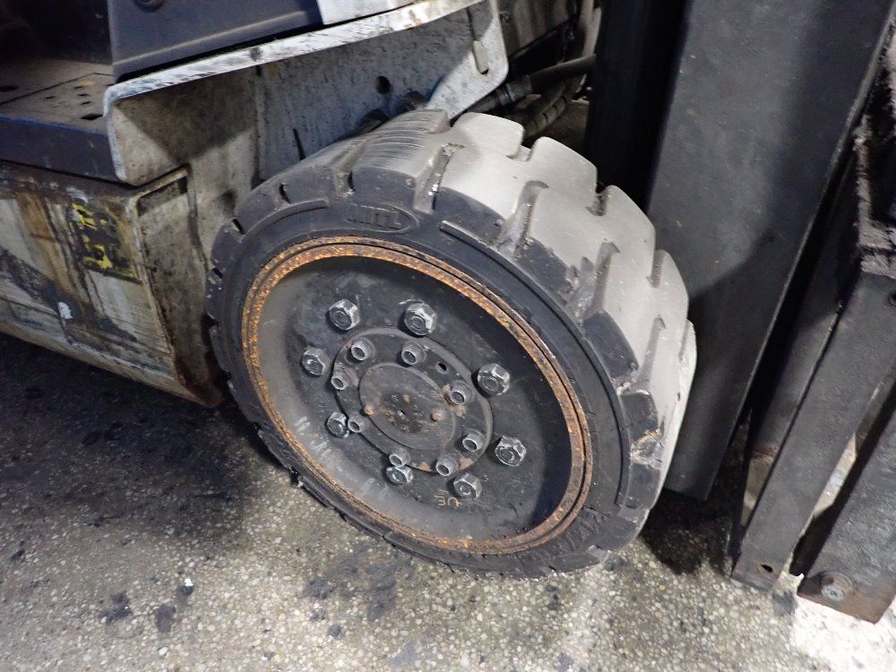 Nissan/unicarriers 3450 Lbs Electric Forklift - Mct 1b2l25s