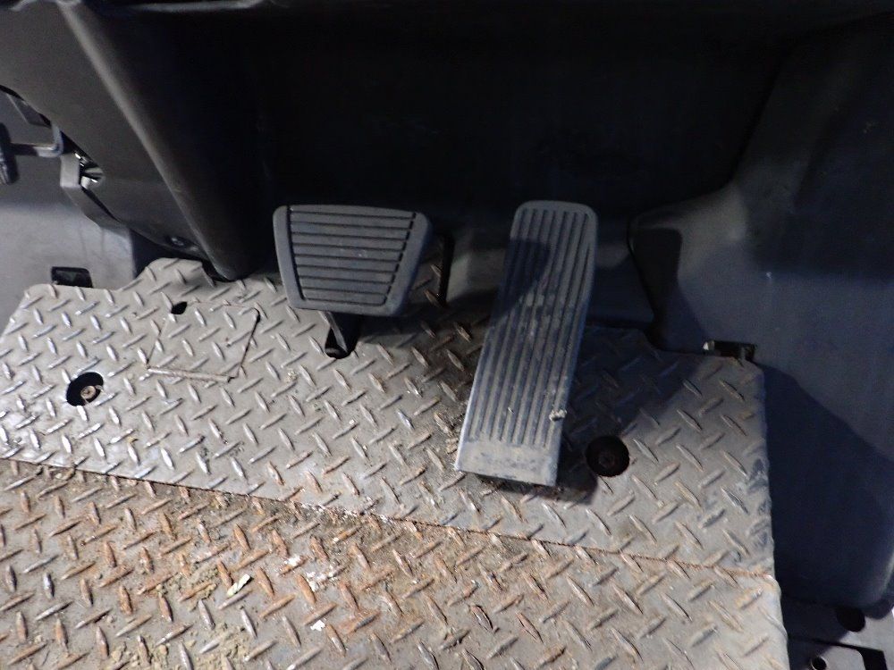 Nissan/unicarriers 3450 Lbs Electric Forklift - Mct 1b2l25s