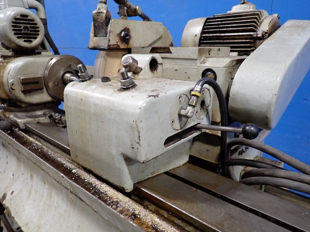 Tos Hostivar Approx 30" Cylindrical Grinder - 2ud 750