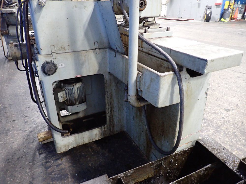 Tos Hostivar Approx 30" Cylindrical Grinder - 2ud 750