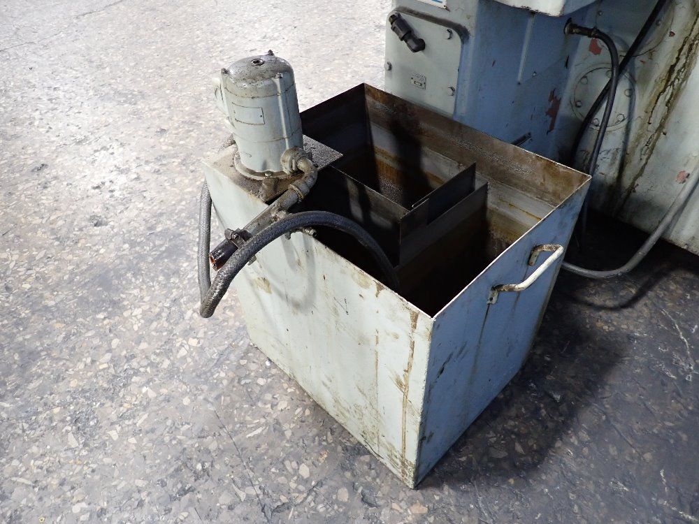 Tos Hostivar Approx 30" Cylindrical Grinder - 2ud 750