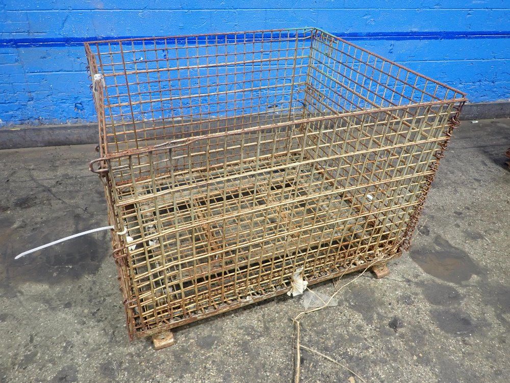  Stackable Wire Basket
