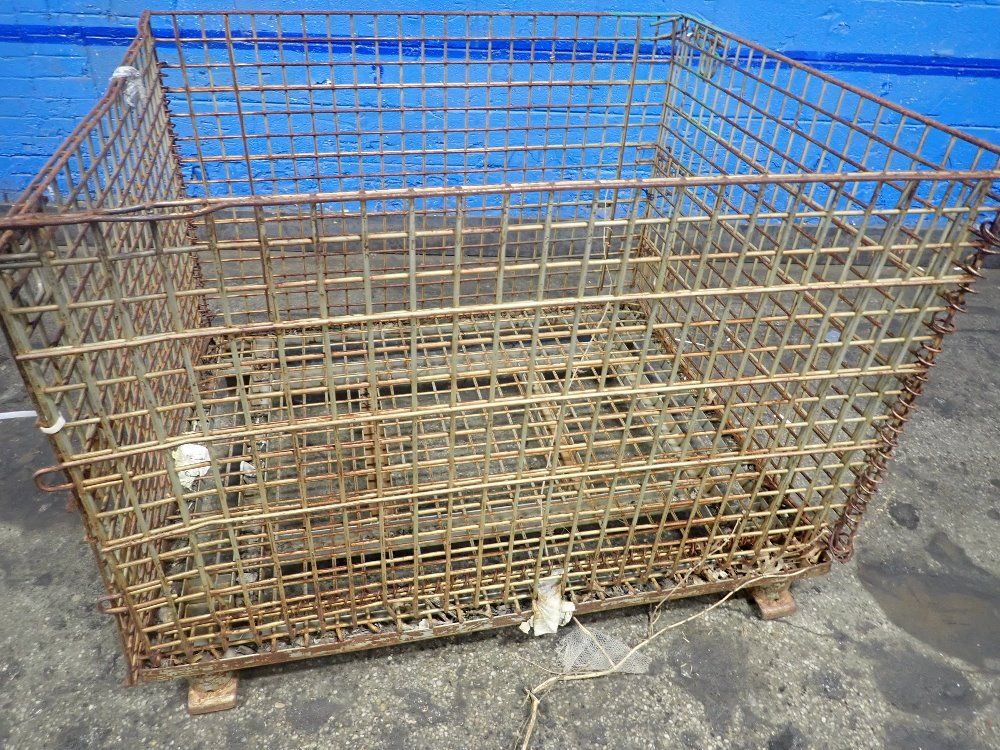  Stackable Wire Basket