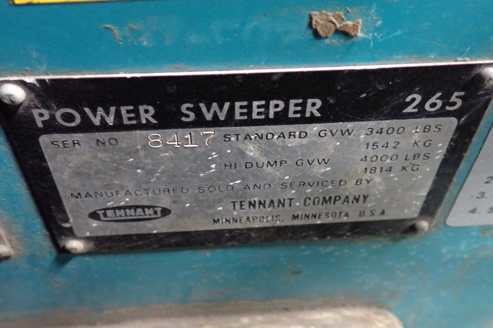 Tennant Propane Floor Sweeper - 265