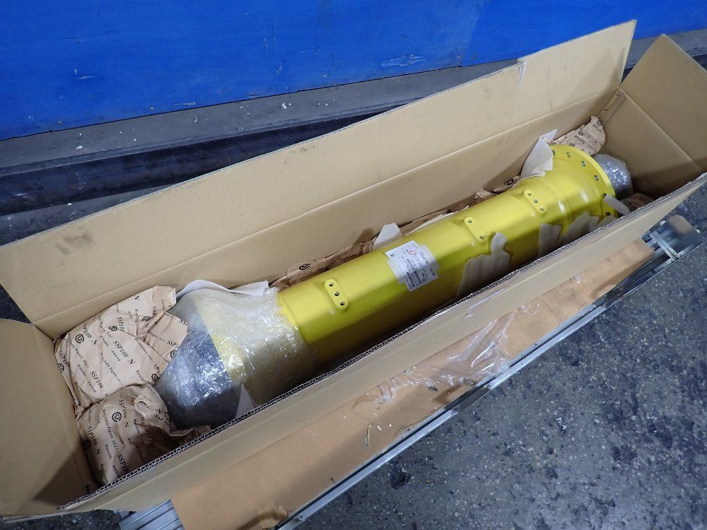 Fanuc Fanuc A2907327v401 Robot Arm