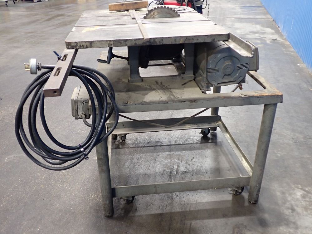 36"x28" Table Saw