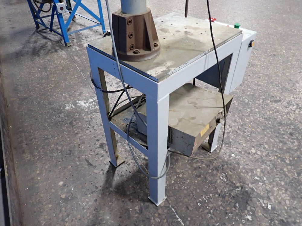Dukane Dukane Ultrasonic Welder