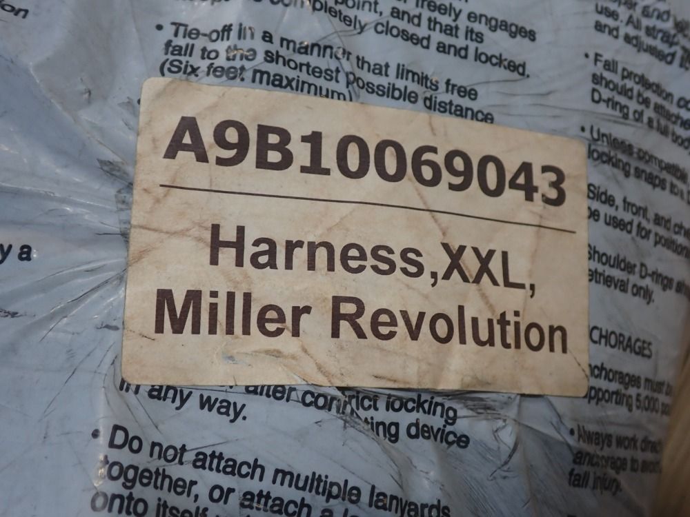 Miller Revolution Miller Revolution 1014809wind Safety Harness