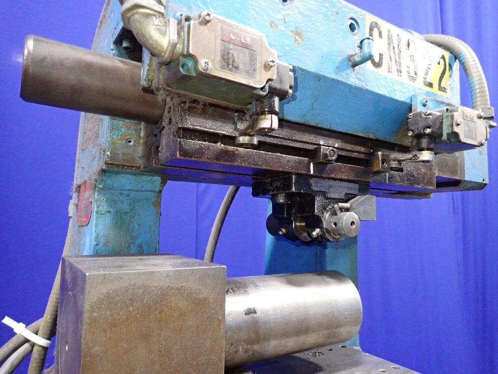 Geo T Schmidt Hydraulic Roll Marking Machine