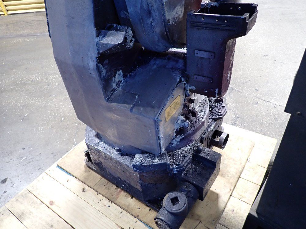 Fanuc Fanuc P200 Robot