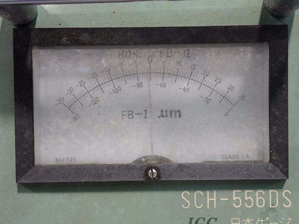  Coordinate Measuring Machine