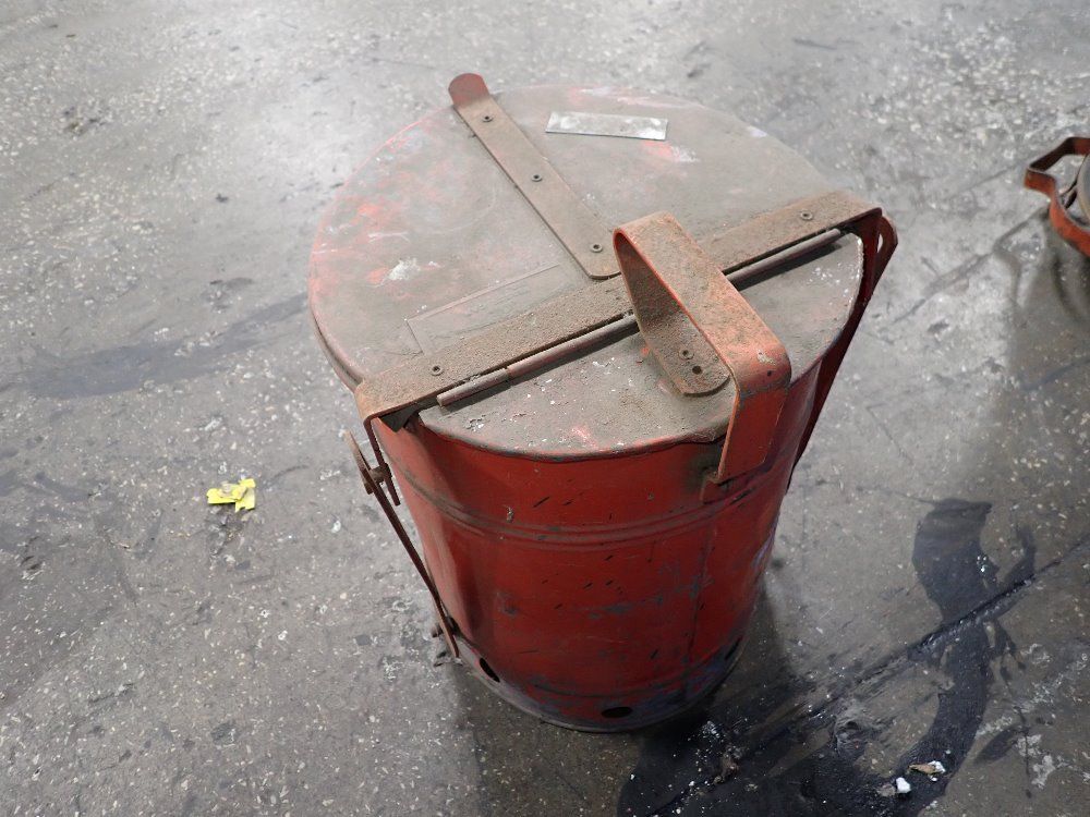  Oil Waste Can