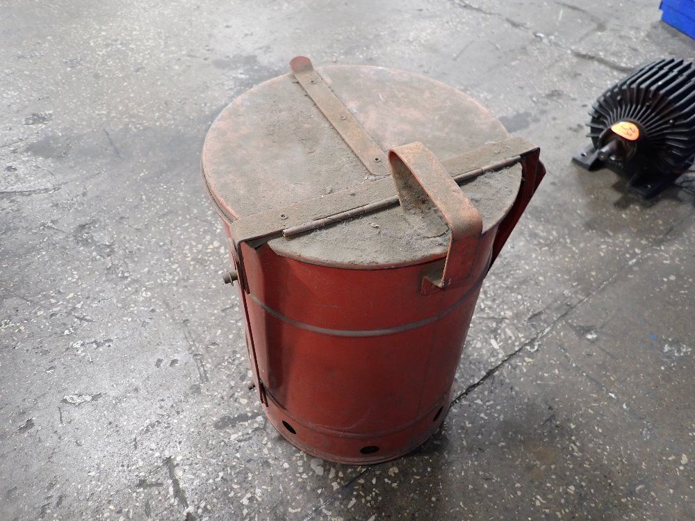  Oil Waste Can