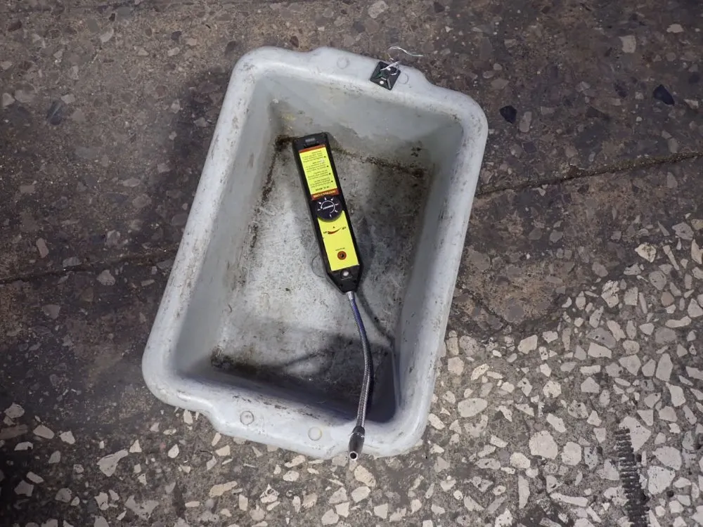  Halogen Leak Detector