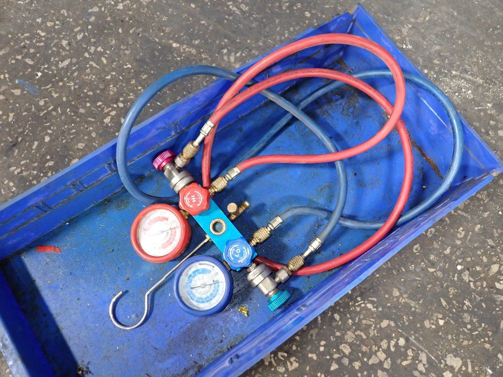  Test Charge Manifold