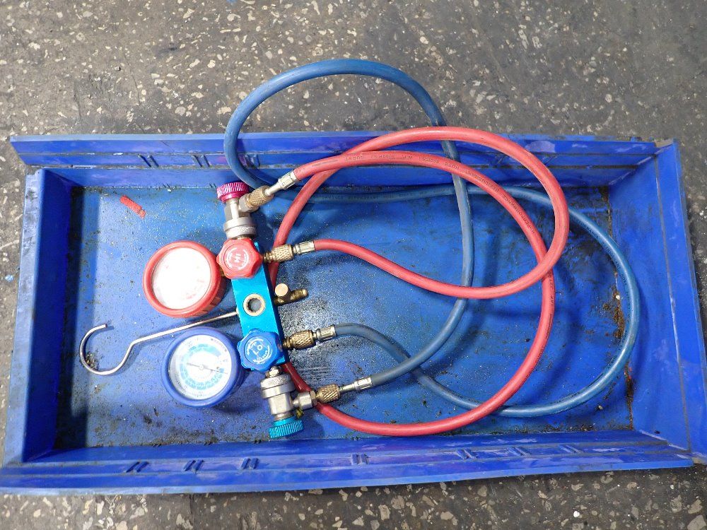  Test Charge Manifold